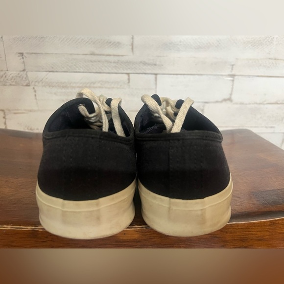 Veja Wata II Low Top Sneaker Size 9 - Picture 9 of 11